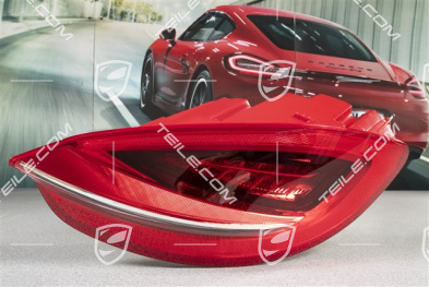 Rear light / tail light, R