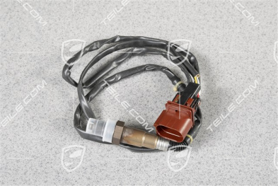 Oxygen sensor in front of catalityc converter, 4,5L S