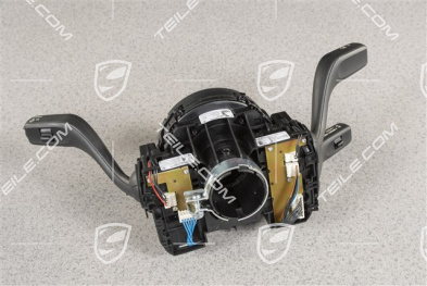 Steering column stalk switch, Voice control, ACC cruise control, rear wiper, headlight ceaning system, 3-spoke multifunction steering wheel