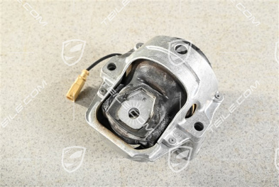 Engine mounting, 2,9 / 3,0L, R