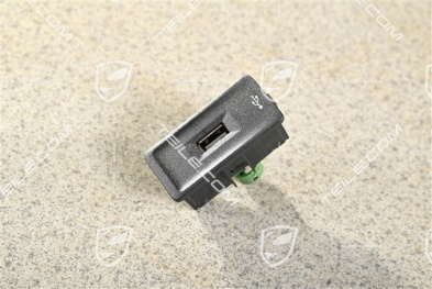 Multimedia interface Adapter / socket for external source USB