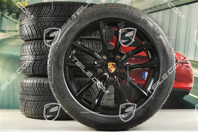 19" Winterräder Satz "Panamera S", Felgen 9J x 19 ET64 + 10,5 J x 19 ET62 + Michelin Pilot Alpin 4 Winterreifen 265/45 R19 + 295/40 R19, in Schwarz Hochglanz